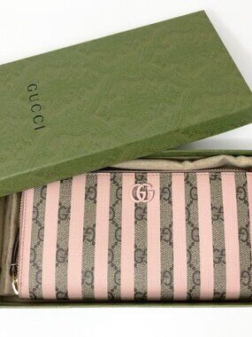 Gucci Wallet Pink GG Supreme Candy Cane Stripe Zip Around
